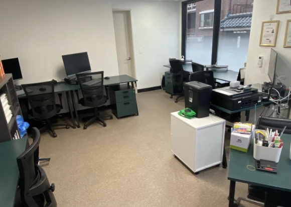 작은 부동산에서
서울시 5개지점 부동산까지 - 4